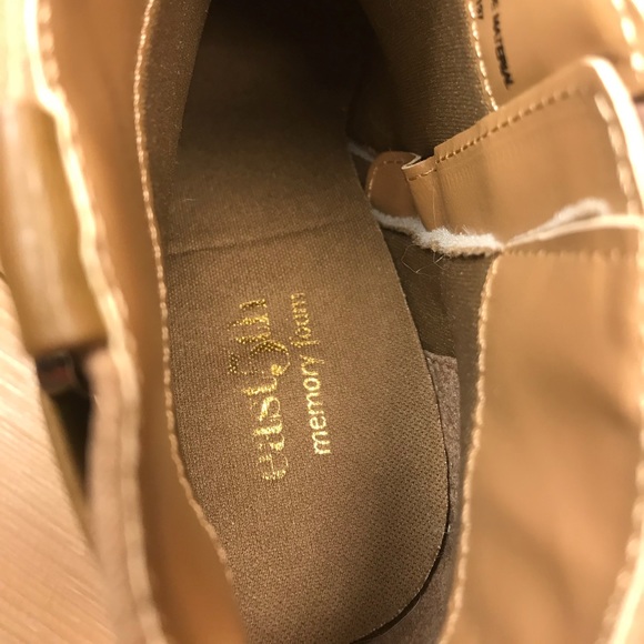 NWT East 5th booties 2.5 inch heel - Picture 6 of 6